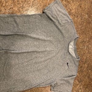 Men’s Nike soft tee